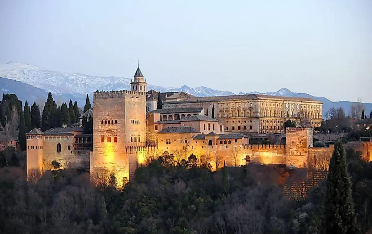 Alhambra Sarayı