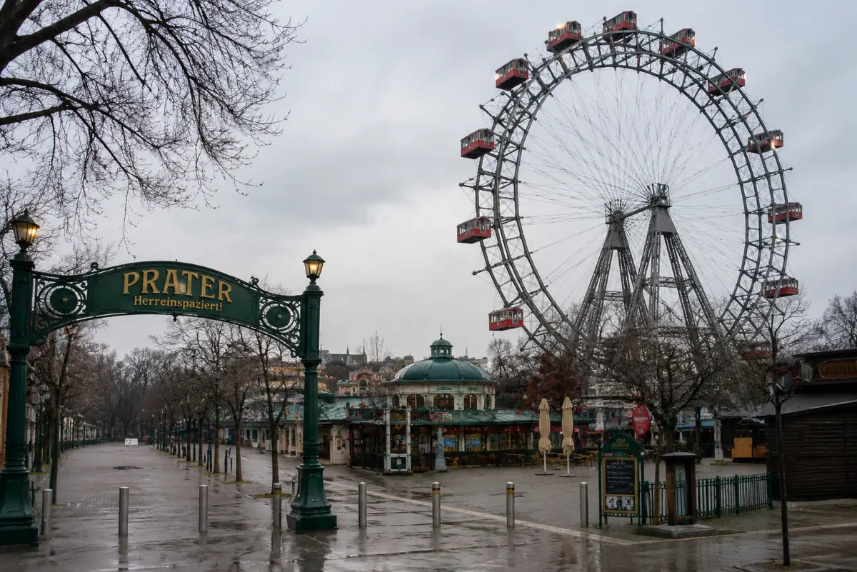 Prater girişi ve Riesenrad