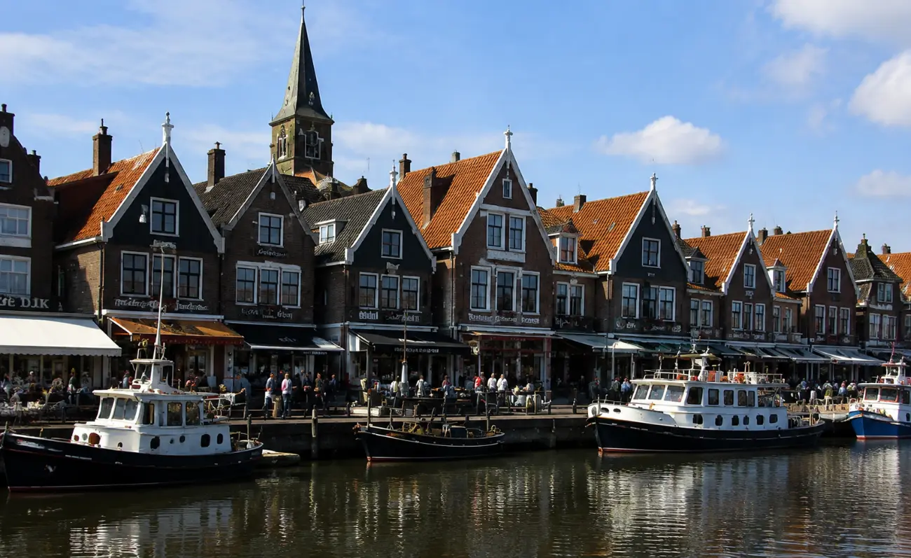 Volendam De Dijk rıhtımı
